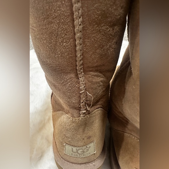 UGG Classic Tall II Boot - Picture 7 of 11